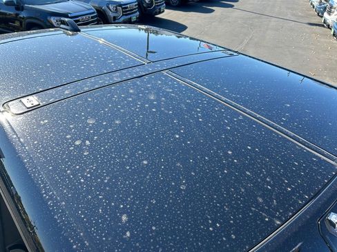 New 2026 GMC Hummer EV 4x4 Crew Cab w/ LPO, Dark Essentials Package image 28