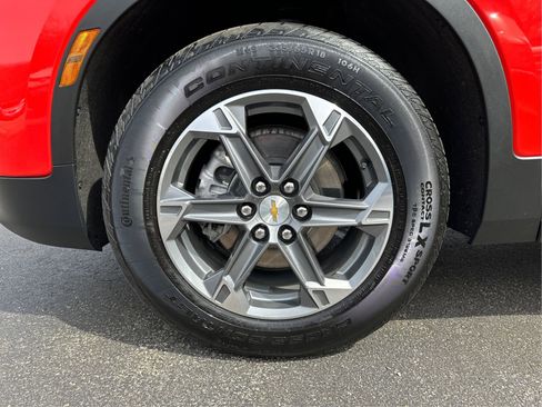 Certified 2025 Chevrolet Blazer LT AWD/4WD image 24