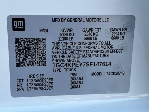 Used 2025 Chevrolet Silverado 2500 LTZ w/ LTZ Plus Package image 40