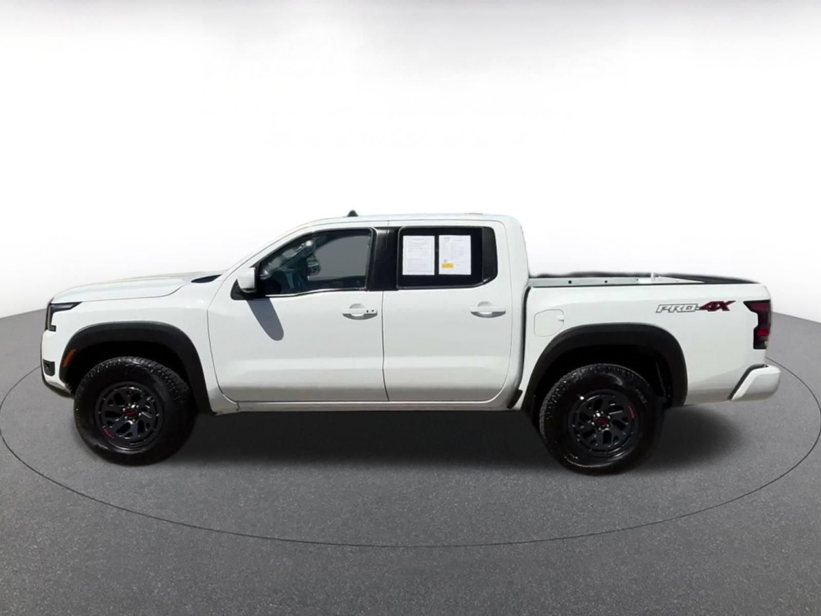 Used 2026 Nissan Frontier PRO-4X AWD/4WD image 8