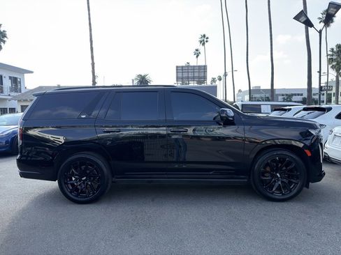 Used 2023 Cadillac Escalade Sport w/ LPO, ONYX Package image 4