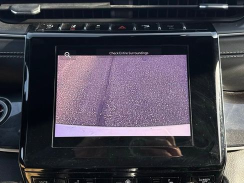 Used 2023 Jeep Grand Cherokee Altitude image 36