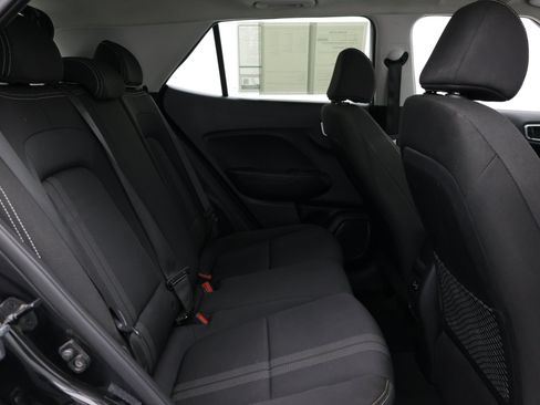 Used 2024 Hyundai Venue SEL FWD image 35