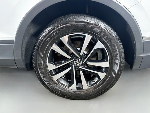 Used 2023 Volkswagen Tiguan S FWD image 29