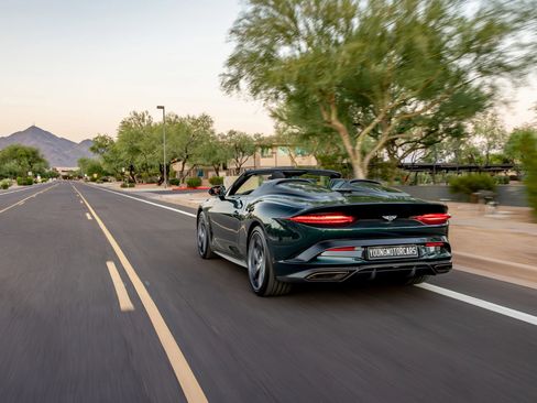 Used 2022 Bentley Other Bentley Models image 11