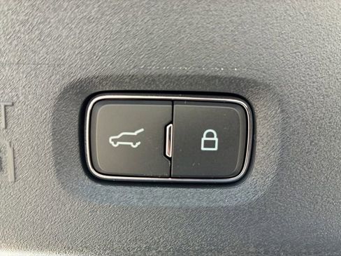 New 2026 Ford Expedition Platinum w/ Stealth Performance Package AWD/4WD image 9