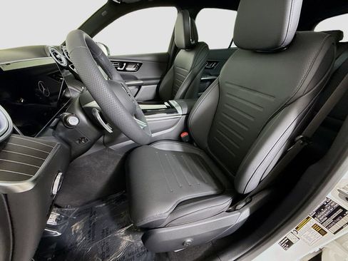 Used 2026 Mercedes-Benz GLC 300 4MATIC image 22