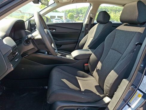 Used 2024 Honda Accord EX image 13
