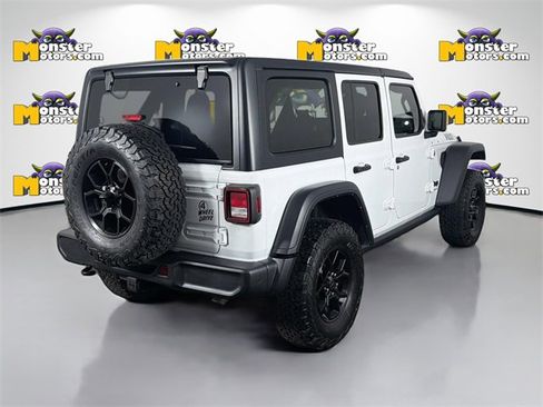 Used 2024 Jeep Wrangler Willys image 5