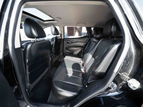 Used 2018 Nissan Rogue Sport SL w/ SL Premium Package image 23