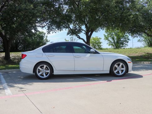 Used 2014 BMW 328i Sedan RWD image 8