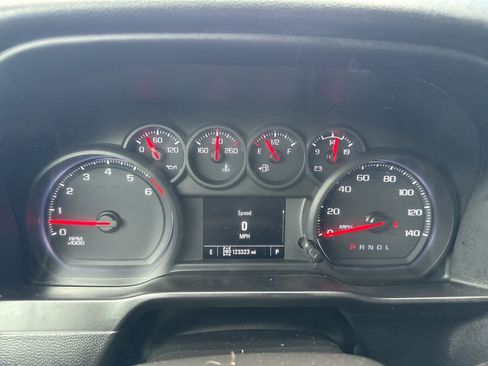 Used 2020 Chevrolet Silverado 1500 Custom Trail Boss w/ Custom Convenience Package AWD/4WD image 28