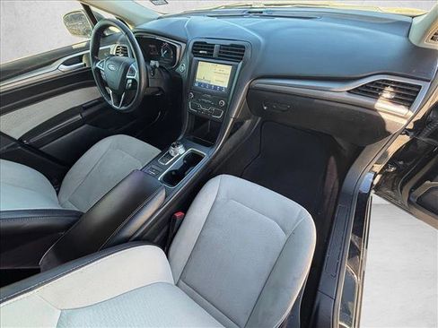 Used 2020 Ford Fusion SE w/ Equipment Group 151A image 21