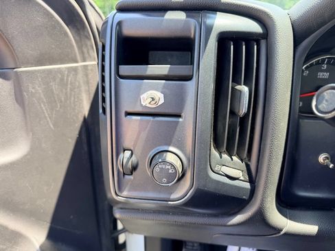 Used 2015 Chevrolet Silverado 3500 W/T RWD image 16