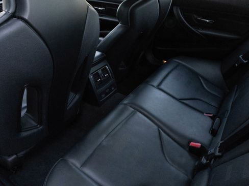 Used 2018 BMW M3 Competition w/ Competition Package image 31