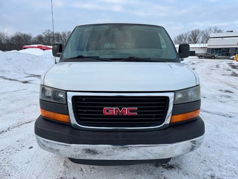Used 2015 GMC Savana 2500 image 8