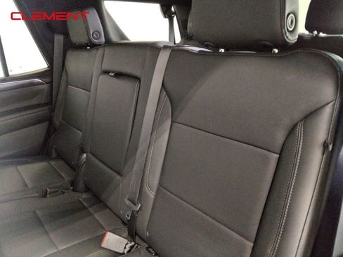 Used 2023 Chevrolet Tahoe Z71 image 32