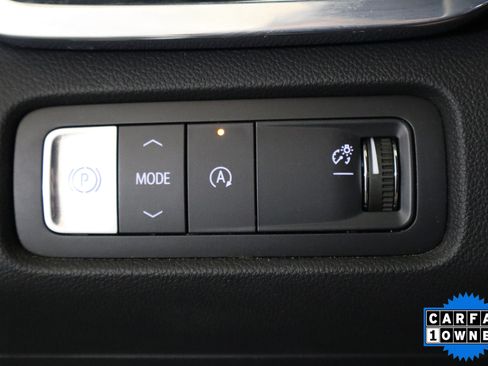 Used 2025 GMC Acadia Elevation FWD image 31