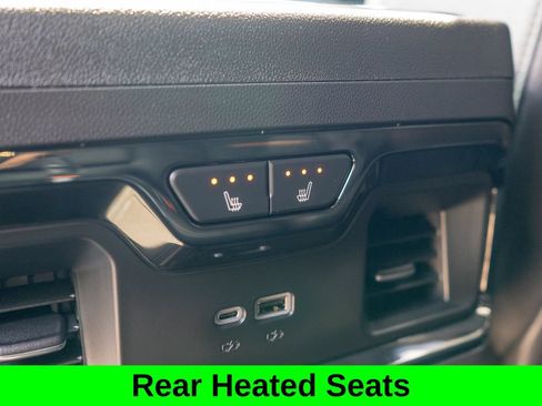 Used 2025 GMC Sierra 1500 AT4 w/ Technology Package AWD/4WD image 15