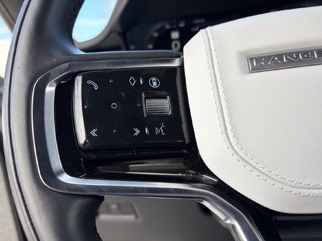 Used 2025 Land Rover Range Rover Sport SE AWD/4WD image 8
