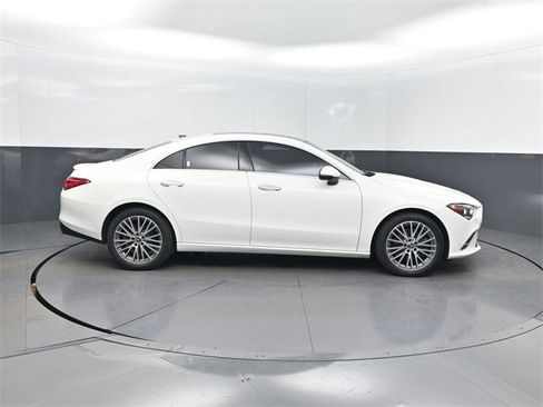 Used 2022 Mercedes-Benz CLA 250 image 37