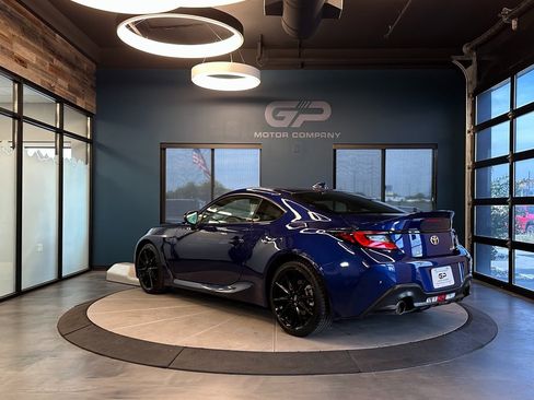 Used 2022 Toyota GR86 Premium image 5
