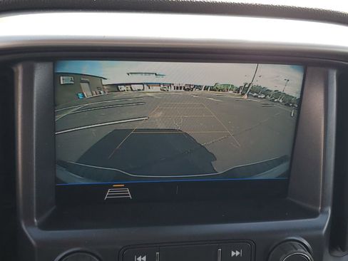 Used 2022 Chevrolet Colorado LT w/ Fleet Safety Package RWD image 17