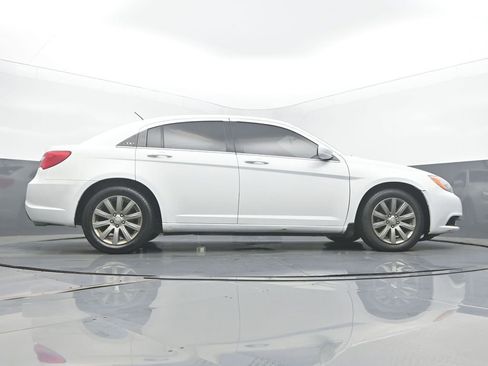 Used 2014 Chrysler 200 Touring image 50