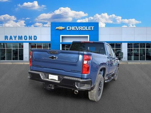 New 2026 Chevrolet Silverado 2500 Custom w/ Custom Value Package AWD/4WD image 4