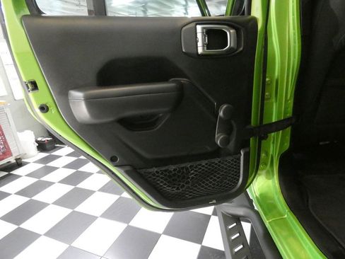 Used 2019 Jeep Wrangler Unlimited Sport AWD/4WD image 23