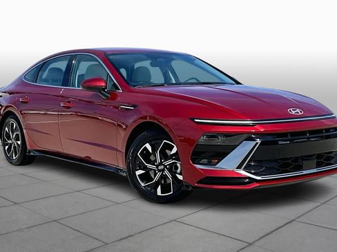 Certified 2025 Hyundai Sonata SEL image 3