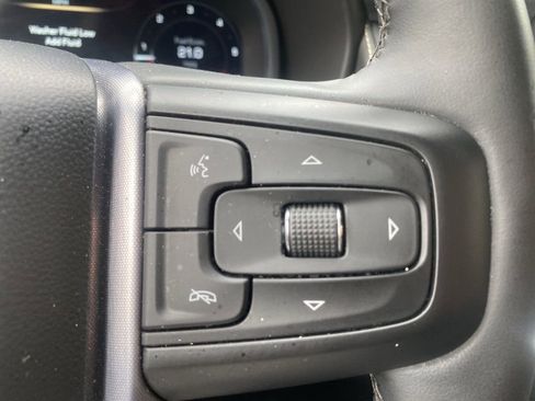 Used 2024 GMC Yukon SLT image 18