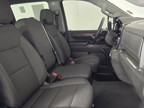 Used 2024 Chevrolet Silverado 2500 LT w/ Convenience Package image 19