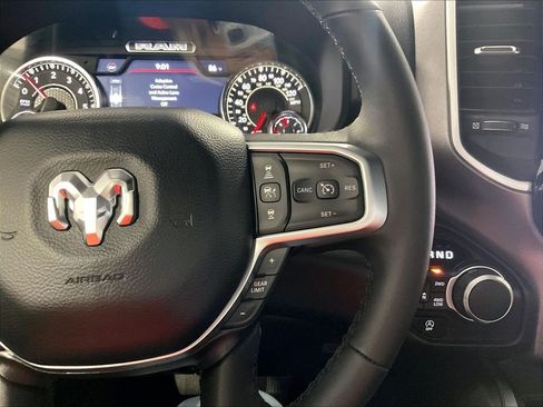 Used 2025 RAM 1500 Big Horn AWD/4WD image 23