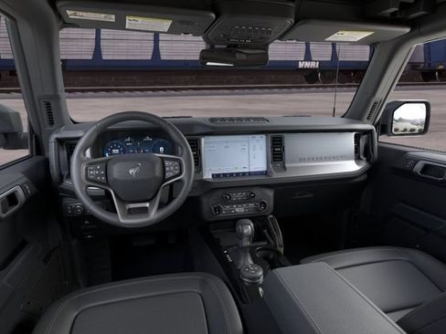 New 2026 Ford Bronco Badlands AWD/4WD image 9