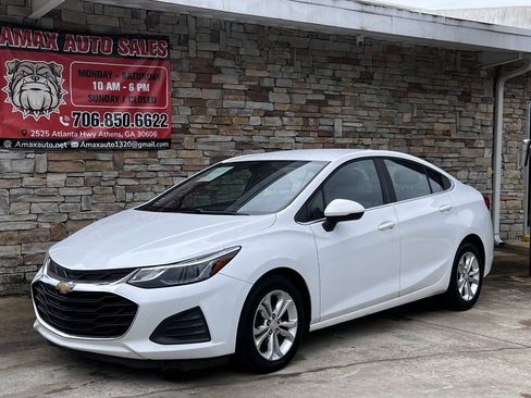 Used 2019 Chevrolet Cruze LT FWD image 2