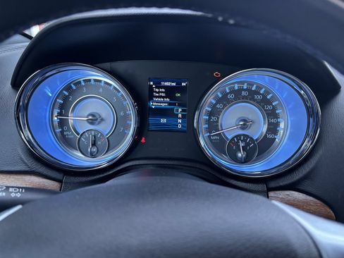 Used 2013 Chrysler 300 C w/ Harman Kardon Audio Group AWD/4WD image 15