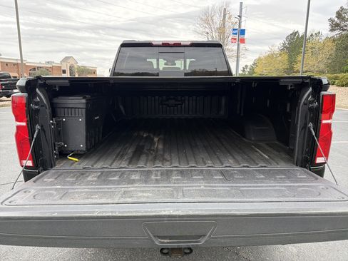 Used 2025 Chevrolet Silverado 2500 LT w/ Trail Boss Package image 18