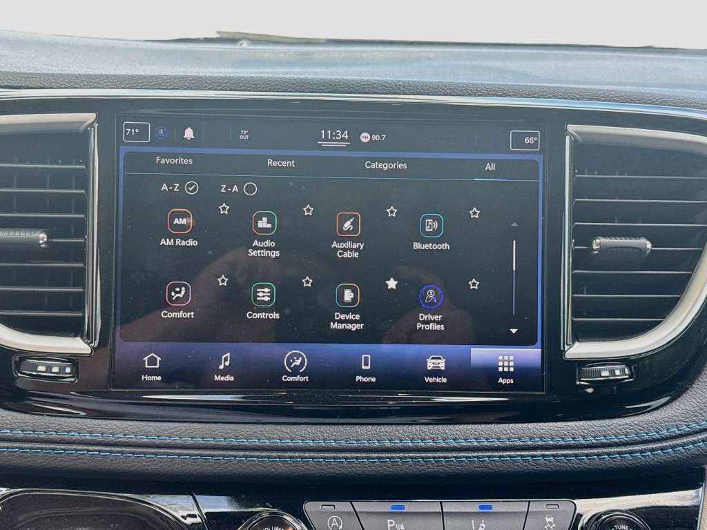 Used 2021 Chrysler Pacifica Touring FWD image 14