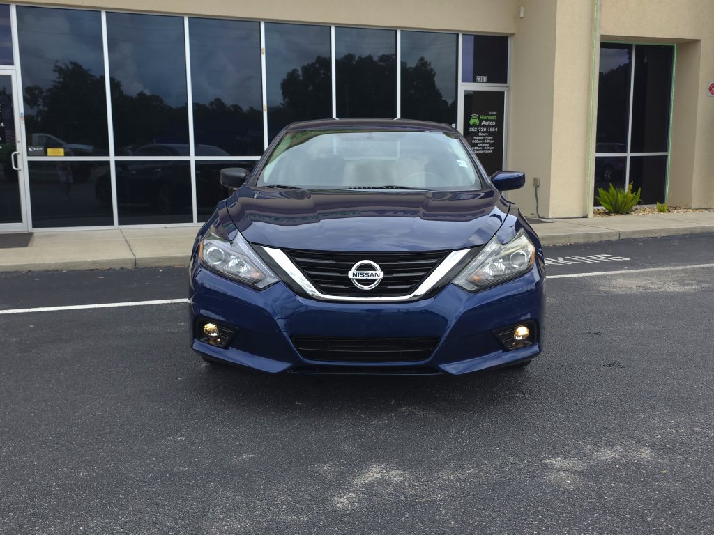 Used 2018 Nissan Altima 2.5 SR w/ SR Special Edition FWD image 3