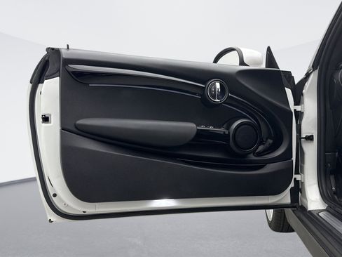 Used 2024 MINI Cooper S image 9