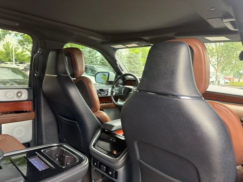 Certified 2024 Lincoln Navigator L Reserve AWD/4WD image 29