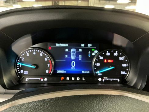 Used 2023 Ford Explorer XLT image 19