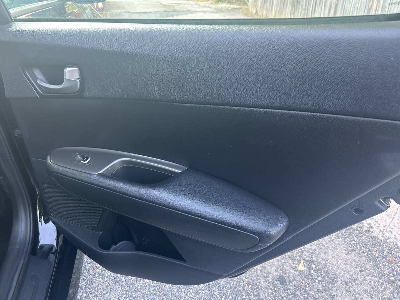 Used 2020 Kia Optima LX FWD image 15