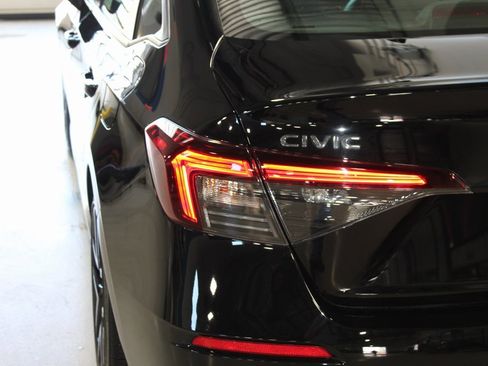 Used 2025 Honda Civic Sport image 37