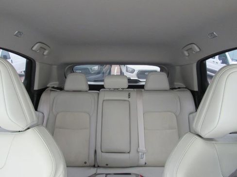 Used 2023 Nissan Ariya FWD image 32