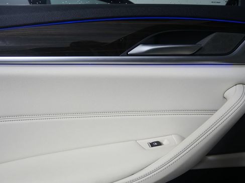 Used 2023 BMW 540i xDrive w/ Premium Package AWD/4WD image 13