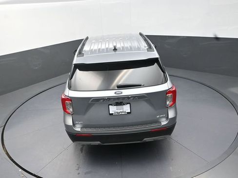 Used 2024 Ford Explorer XLT w/ Equipment Group 202A AWD/4WD image 16