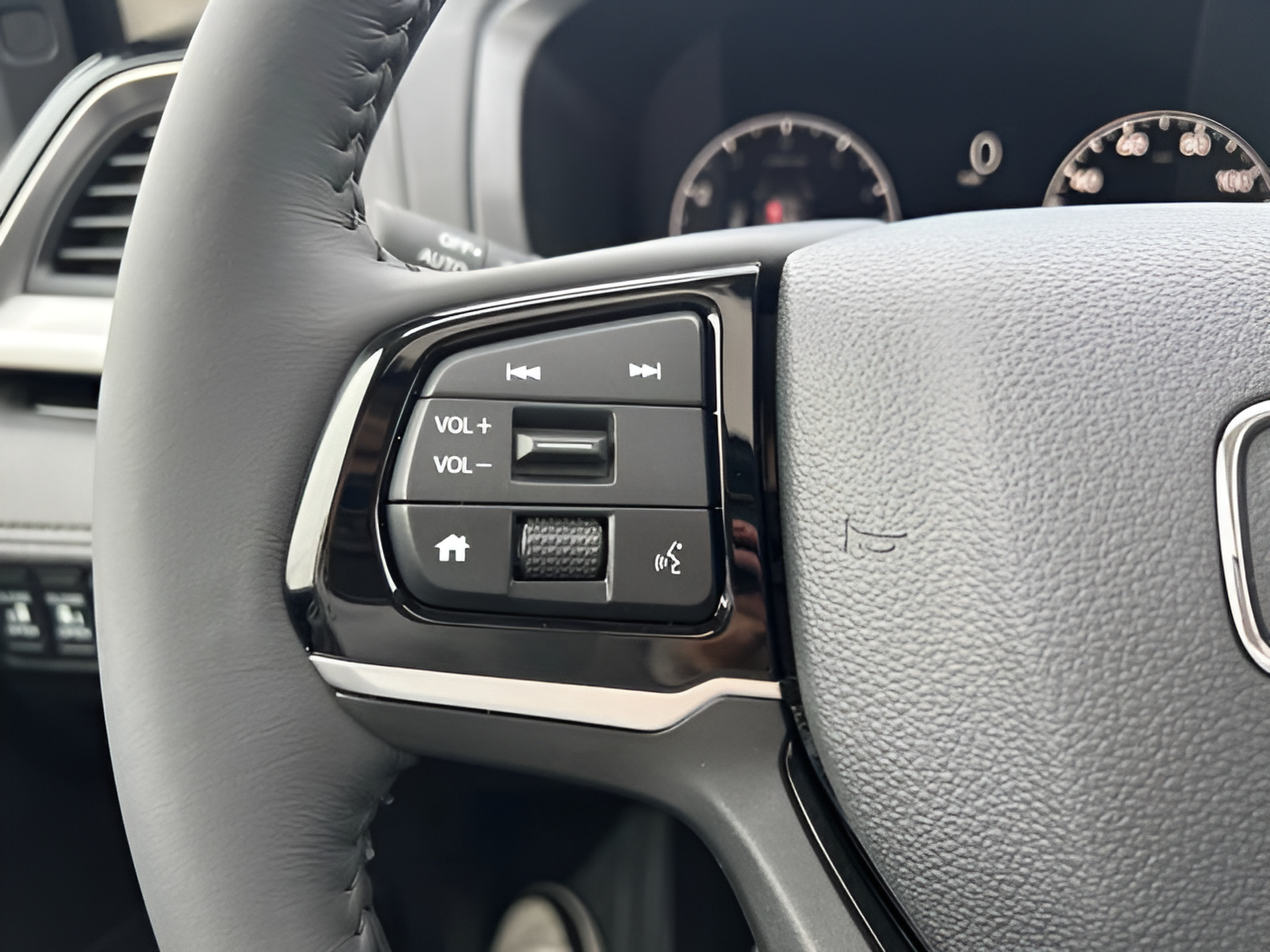Used 2026 Honda Odyssey Touring image 16