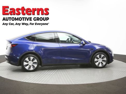 Used 2022 Tesla Model Y Long Range image 37